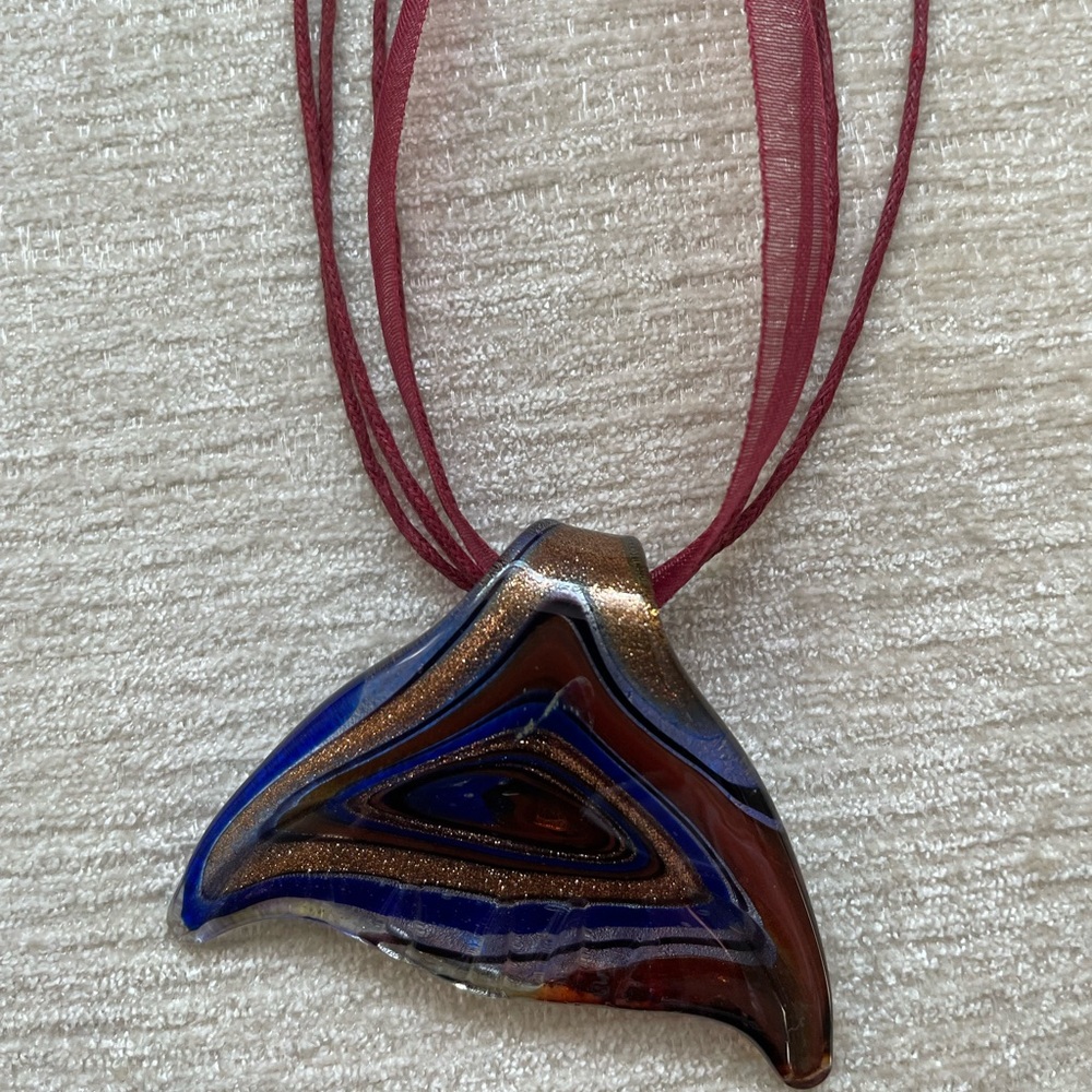 Murano glass pendant necklace-beautiful!